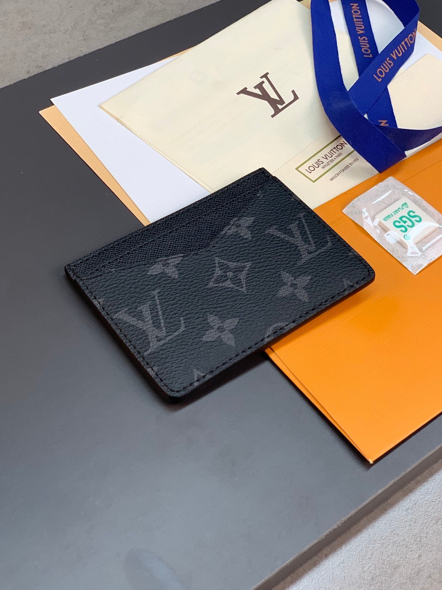 Louis Vuitton Credit Card Holder Black Monogram