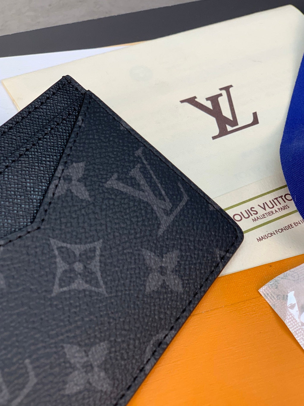 Louis Vuitton Credit Card Holder Black Monogram