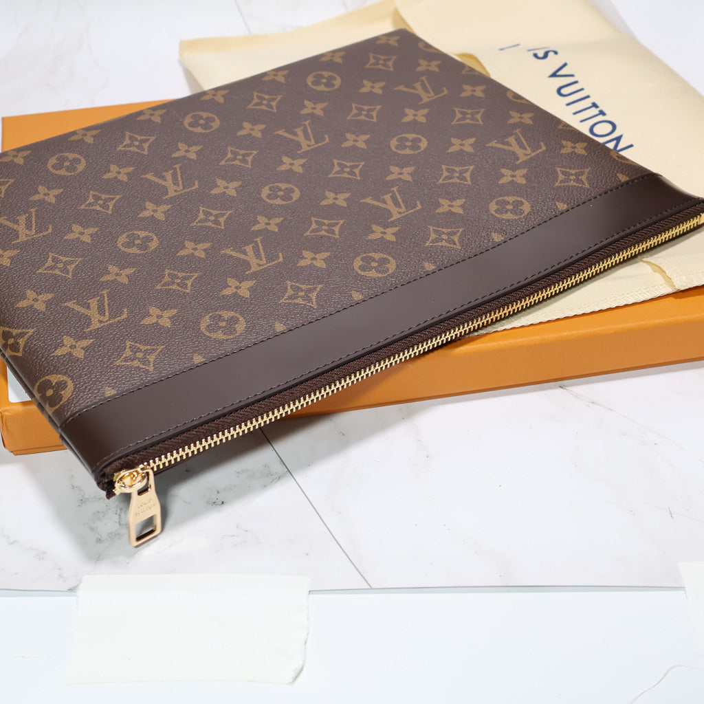 LV Daily Pouch