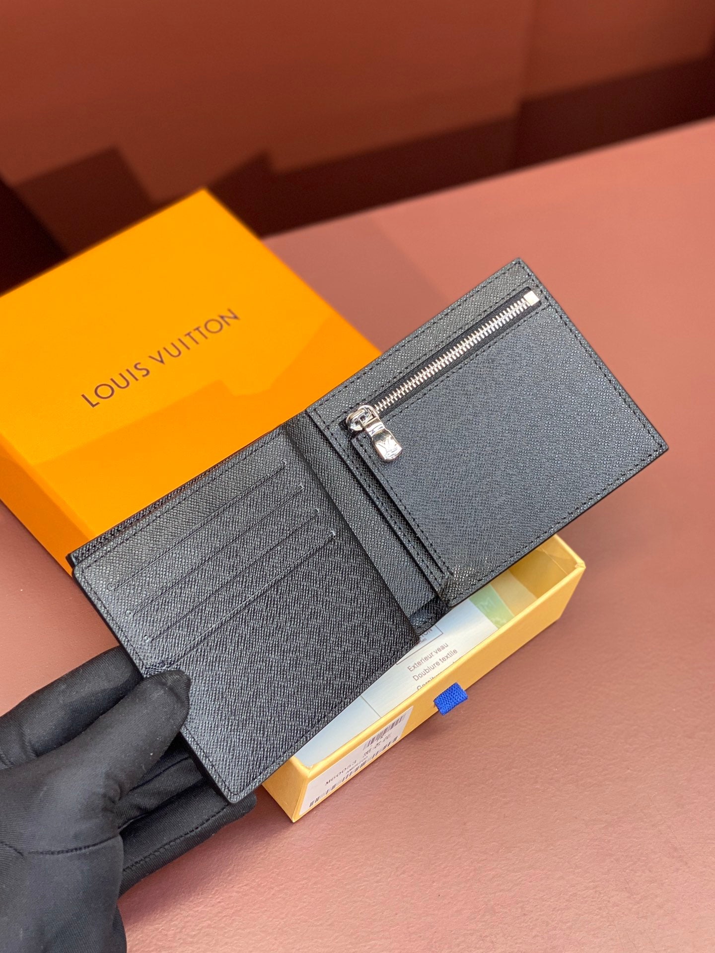 Louis Vuitton Mens Trifold Wallet with Zipper