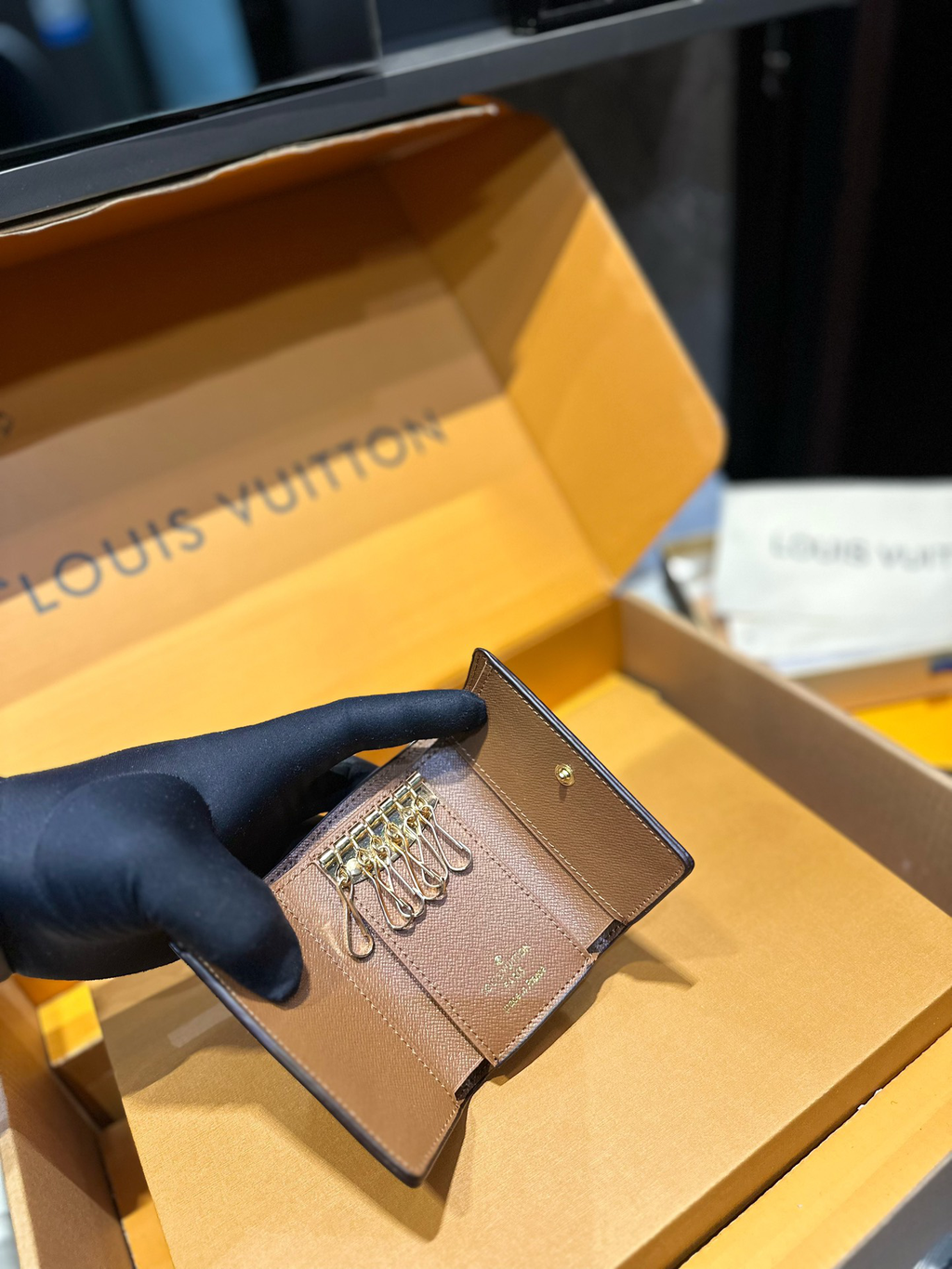 Louis Vuitton 6 Key Holder